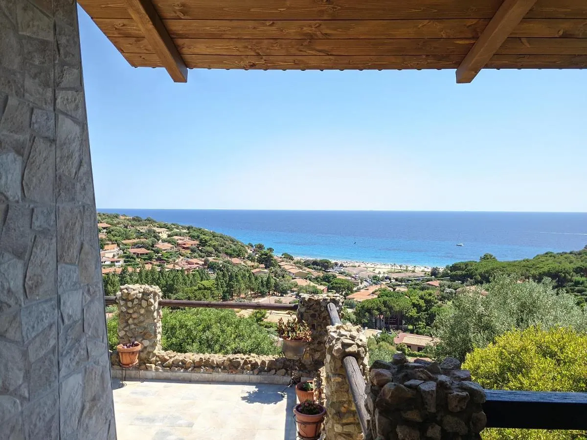 Villetta Con Piscina Panoramica Belvedere Mari Pintau ジェレメアス 別荘