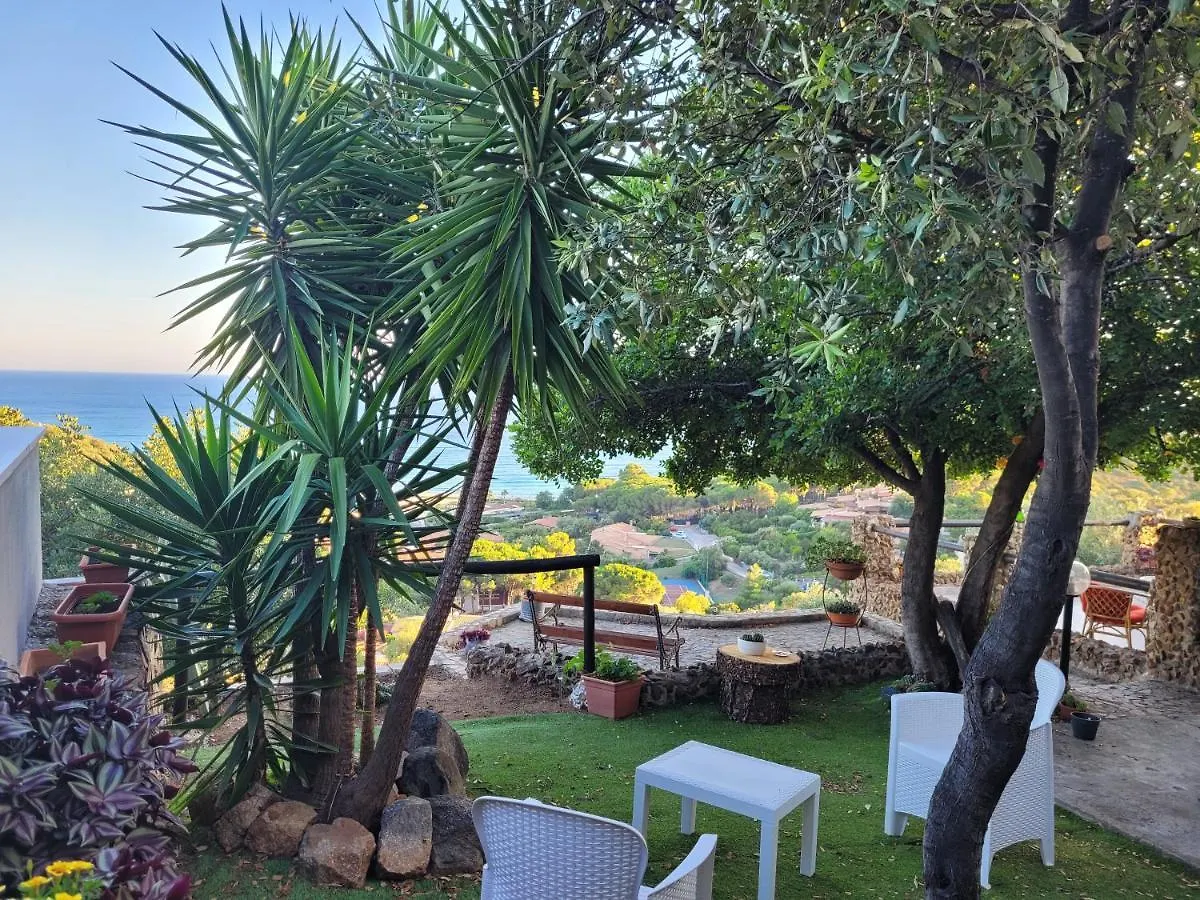 Villetta Con Piscina Panoramica Belvedere Mari Pintau ジェレメアス