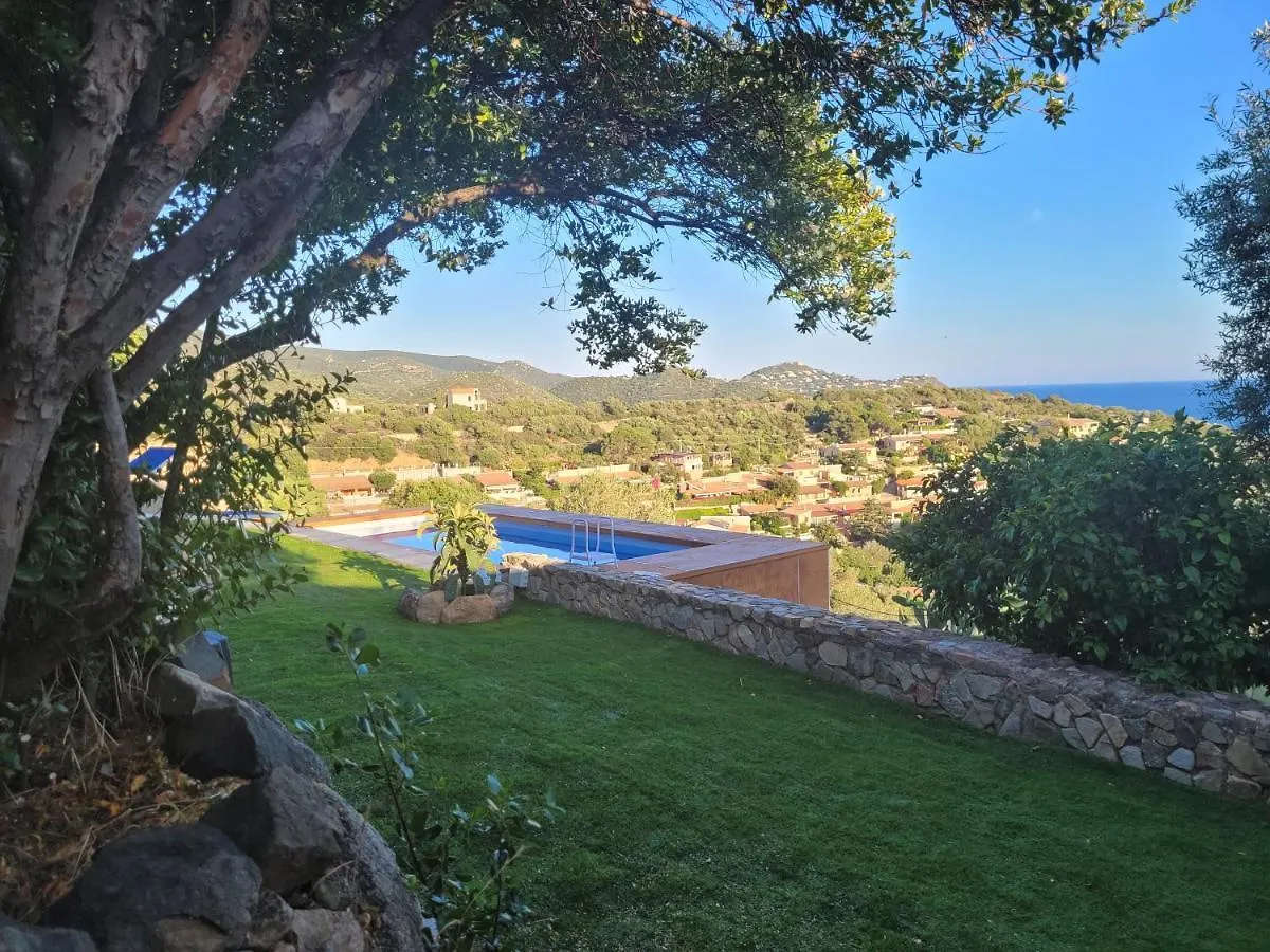 Villetta Con Piscina Panoramica Belvedere Mari Pintau ジェレメアス